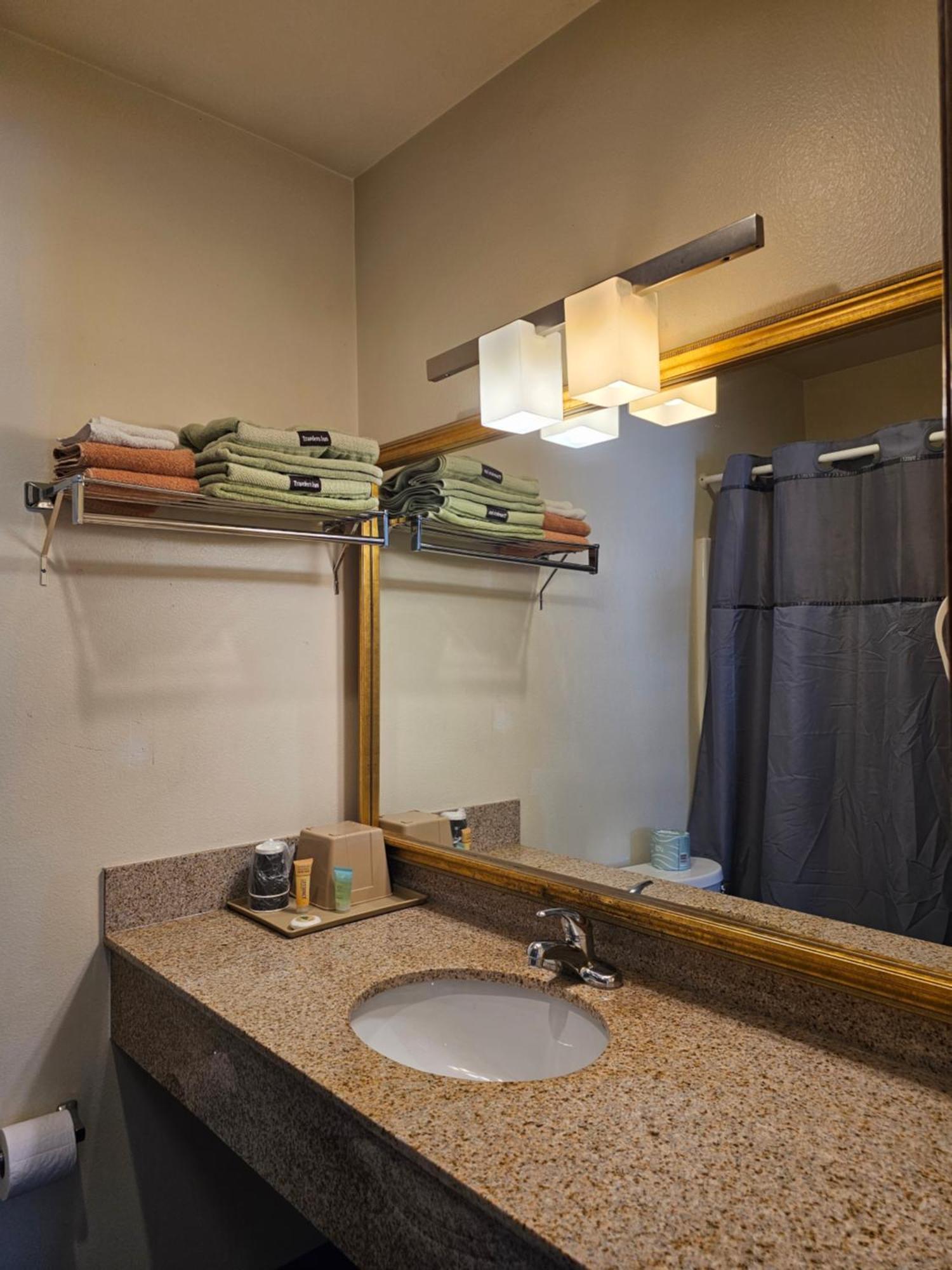 Cle Elum Travelers Inn Екстер'єр фото